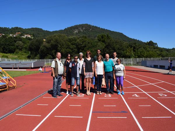 Visita da Secretaria Xeral para o Deporte ás instalacións de atletismo
