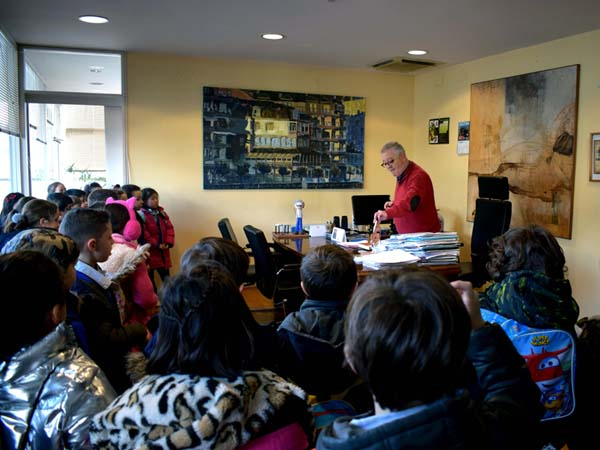  Visita dos escolares de Compañía de María