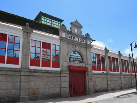  Licitación da concesión demanial para o uso privativo dos postos vacantes no Mercado de Abastos Municipal