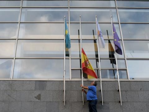 5 minutos de silencio polos atentados en Cambrils e Barcelona