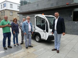 Entrega do primeiro vehículo eléctrico ao concello de Cangas